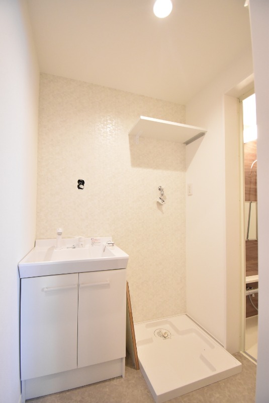 ��ʌ�����s�씵���J�S���ڂ̃A�p�[�g�̐��ʏ�