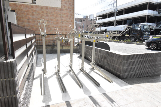 ��ʌ�����s�씵���J�S���ڂ̃A�p�[�g�̂��̑�