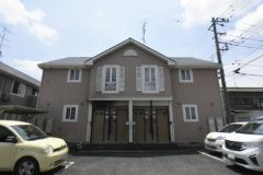 ��ʌ��@�c�s�֎R�S����1-4�̃A�p�[�g�̌����O��