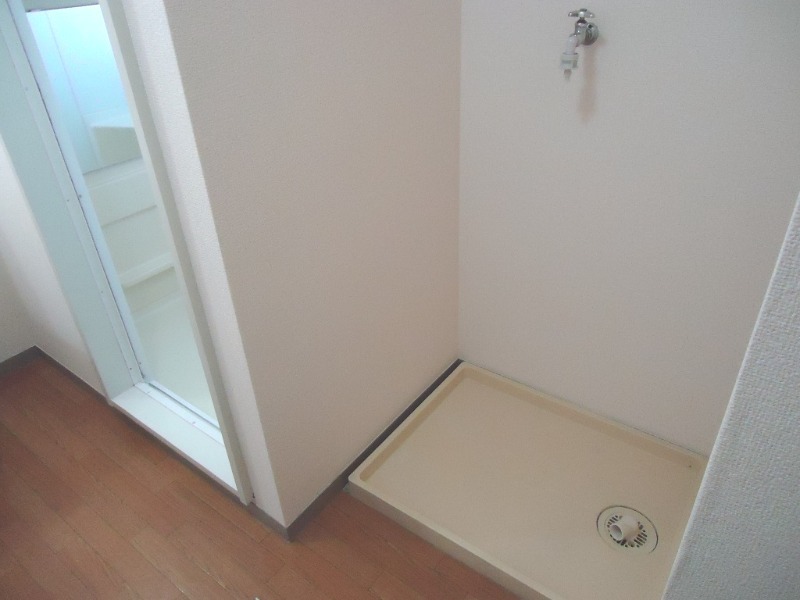 ��ʌ�����s���ȂP���ڂ̃A�p�[�g�̂��̑��ݔ�