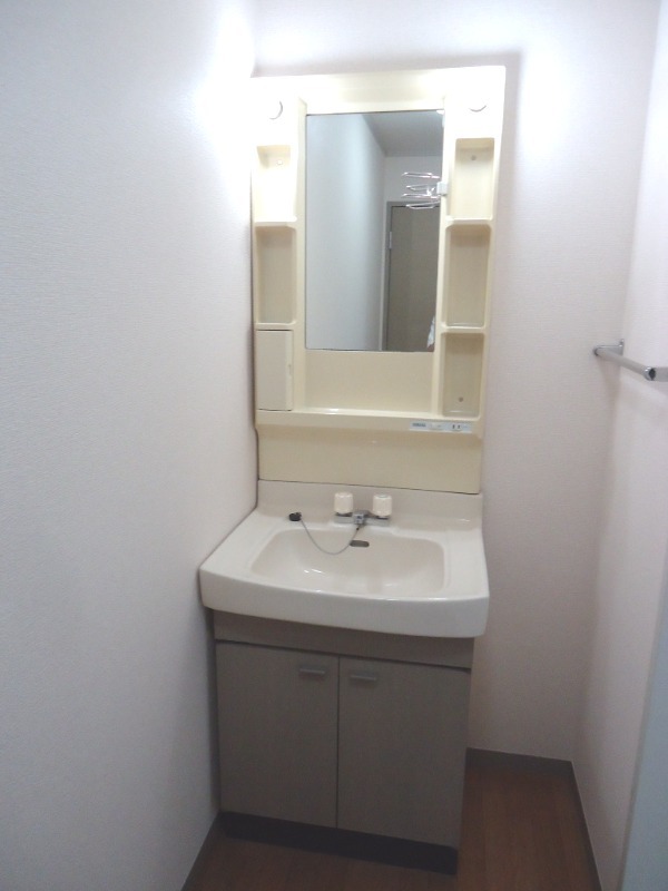 ��ʌ�����s���ȂP���ڂ̃A�p�[�g�̐��ʏ�