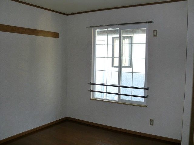 ��ʌ��@�c�s�Β��P���ڂ̃A�p�[�g�̂��̑������E�X�y�[�X