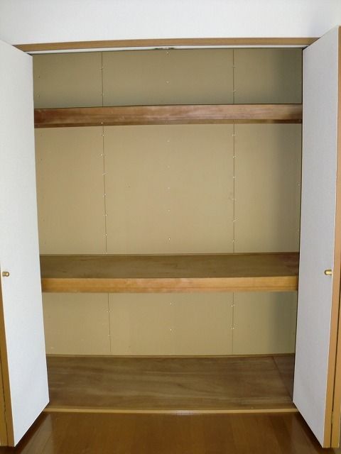 ��ʌ��@�c�s�Β��P���ڂ̃A�p�[�g�̎��[