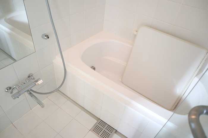 ��ʌ�����s�����Q���ڂ̃e���X�n�E�X�̃o�X