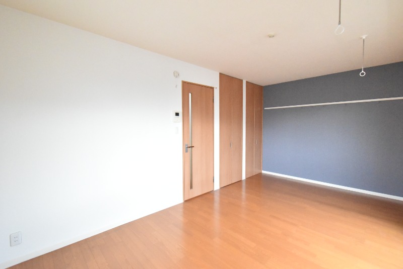 ��ʌ�����s�˒˓�S���ڂ̃}���V�����̋��ԁE���r���O