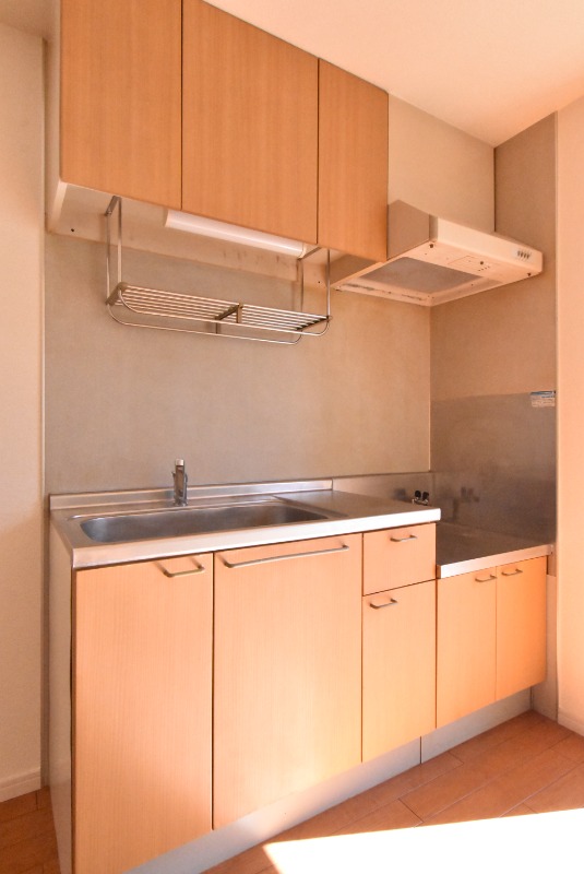 ��ʌ��������܎s������厚�쒆��̃A�p�[�g�̃L�b�`��