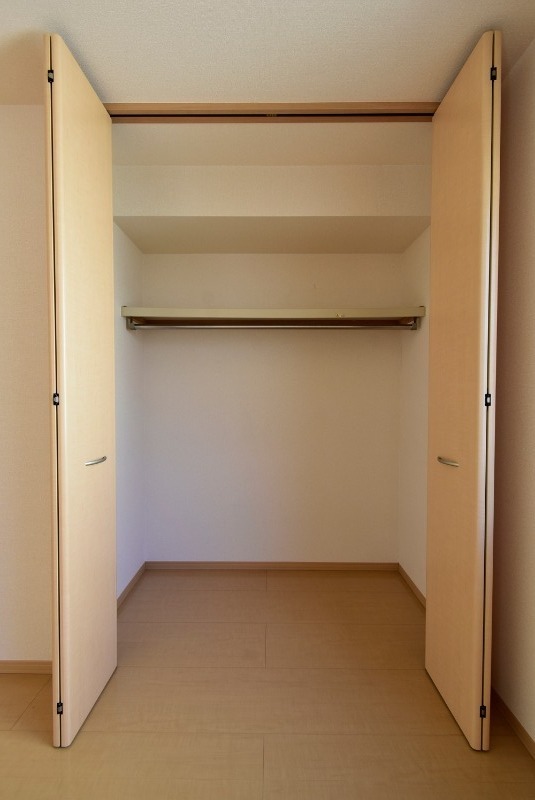 ��ʌ�����s�㕽�����P���ڂ̃A�p�[�g�̎��[