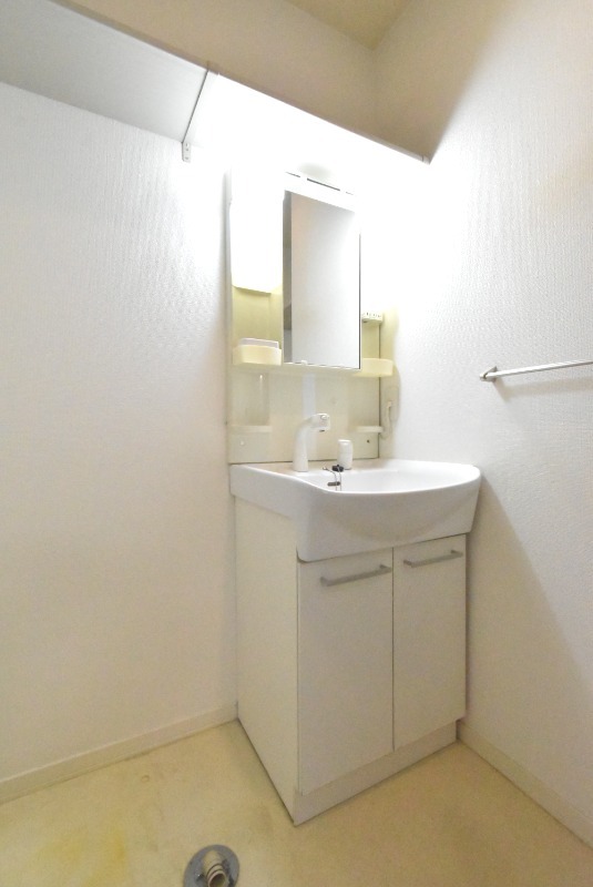 ��ʌ�����s�˒˓�S���ڂ̃}���V�����̐��ʏ�