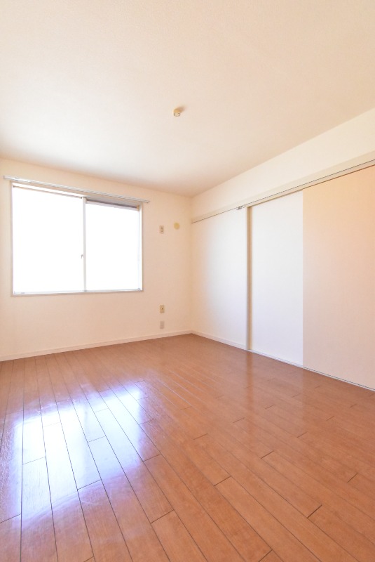 ��ʌ��������܎s������厚�쒆��̃A�p�[�g�̂��̑������E�X�y�[�X