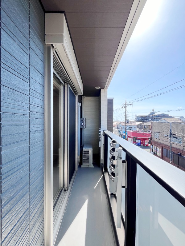 ��ʌ��������܎s��{��x�̓����P���ڂ̃A�p�[�g�̃o���R�j�[