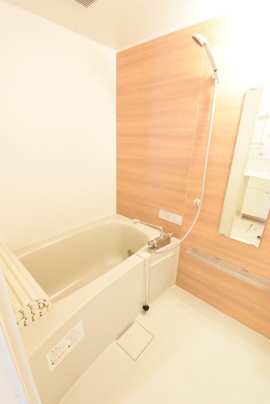 ��ʌ��������܎s��{����ؒ��S���ڂ̃A�p�[�g�̃o�X