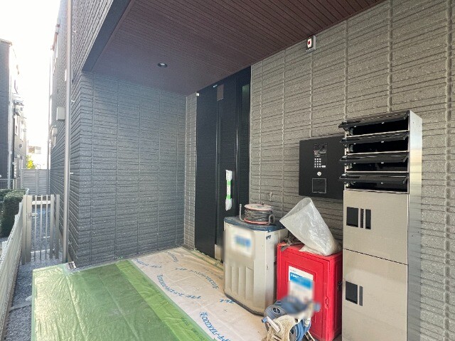 ��ʌ��������܎s�΋�����R���ڂ̃}���V�����̃G���g�����X