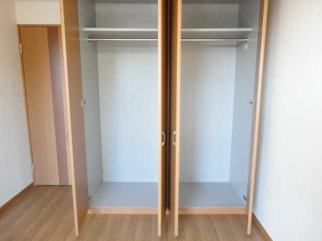 ��ʌ�����s�厚������̃}���V�����̎��[