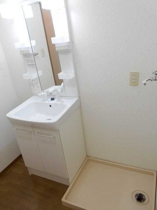 ��ʌ��z�J�s���z�J�Q���ڂ̃A�p�[�g�̐��ʏ�