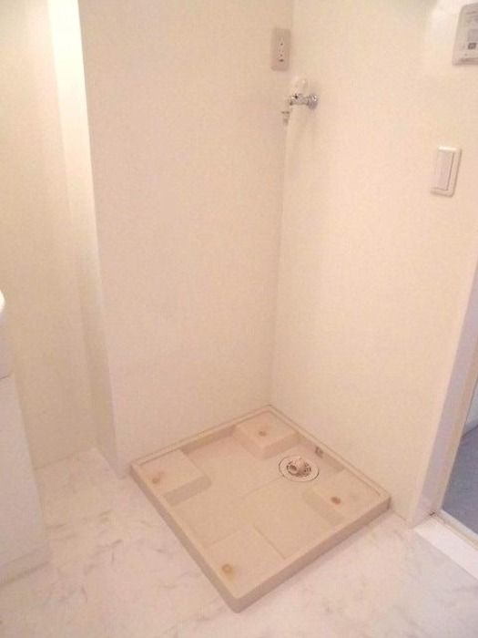 ��ʌ��������܎s�����攪���q�R���ڂ̃A�p�[�g�̂��̑�