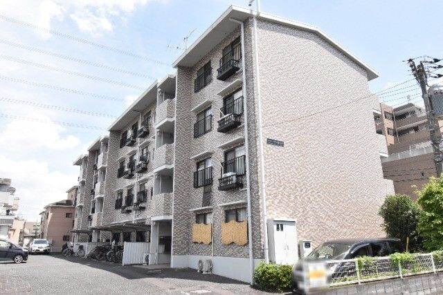 ��ʌ�����s�˒˂S���ڂ̃}���V�����̌����O��