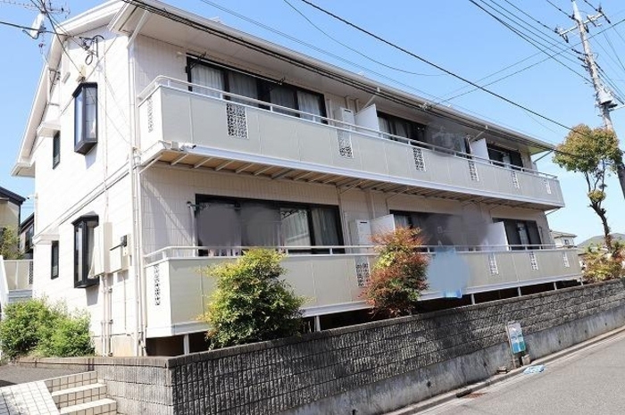 ��ʌ��������܎s�΋揼�؂R���ڂ̃A�p�[�g�̌����O��