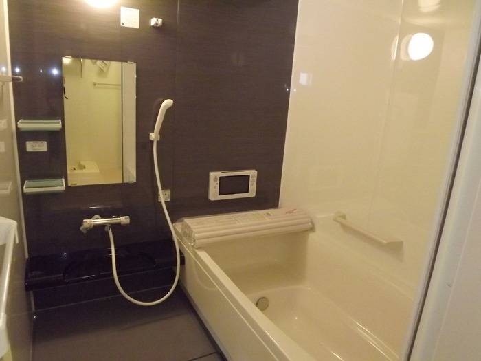 ��ʌ��������܎s�΋揼�؂P���ڂ̃A�p�[�g�̃o�X