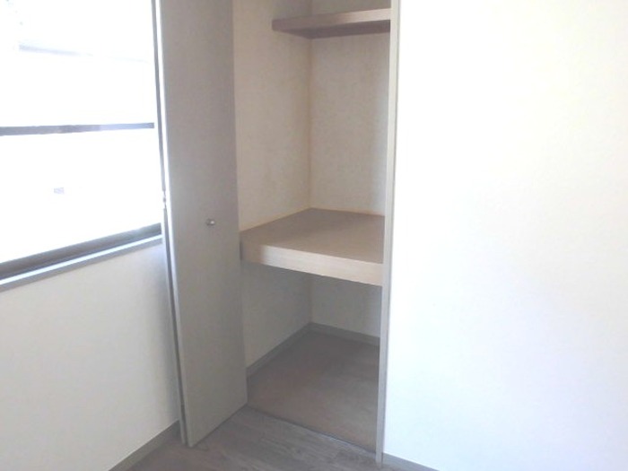 ��ʌ��������܎s�΋揼�؂R���ڂ̃A�p�[�g�̎��[