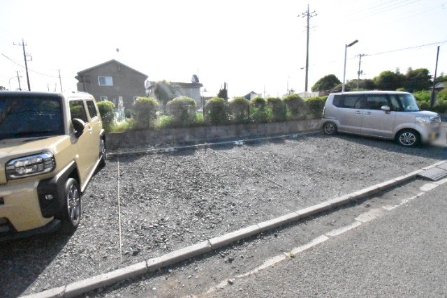 ��ʌ��������܎s�΋揼�؂P���ڂ̃A�p�[�g�̒��ԏ�