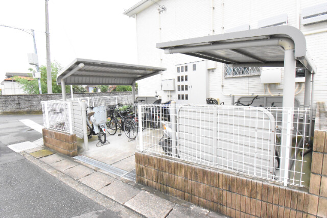 ��ʌ��z�J�s���͒��T���ڂ̃A�p�[�g�̂��̑�