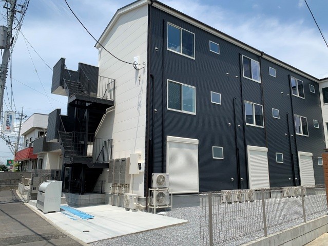 ��ʌ��t�����s���x�̃A�p�[�g�̃G���g�����X