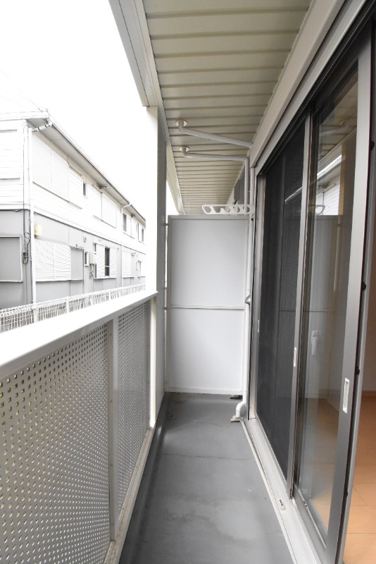 ��ʌ��z�J�s�ԎR���R���ڂ̃A�p�[�g�̃o���R�j�[