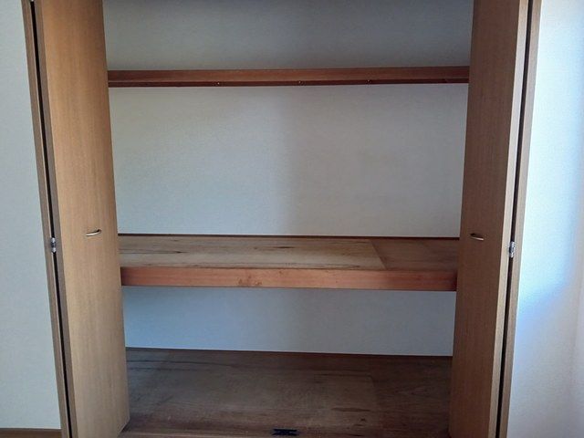 ��ʌ�����s�厚�����̃A�p�[�g�̎��[