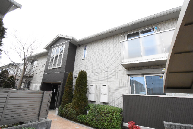 ��ʌ��������܎s��{��听���Q���ڂ̃A�p�[�g�̌����O��