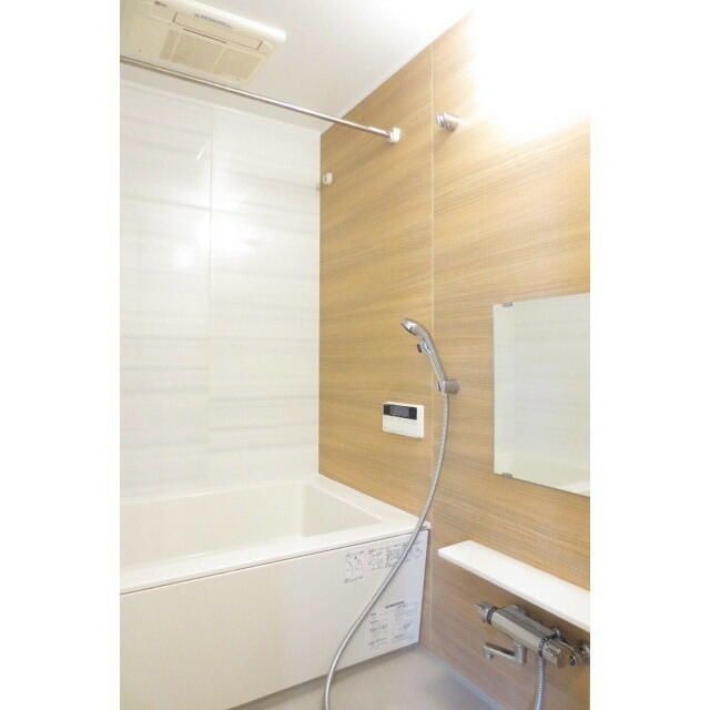 ��ʌ�����s�{���Q���ڂ̃}���V�����̃o�X