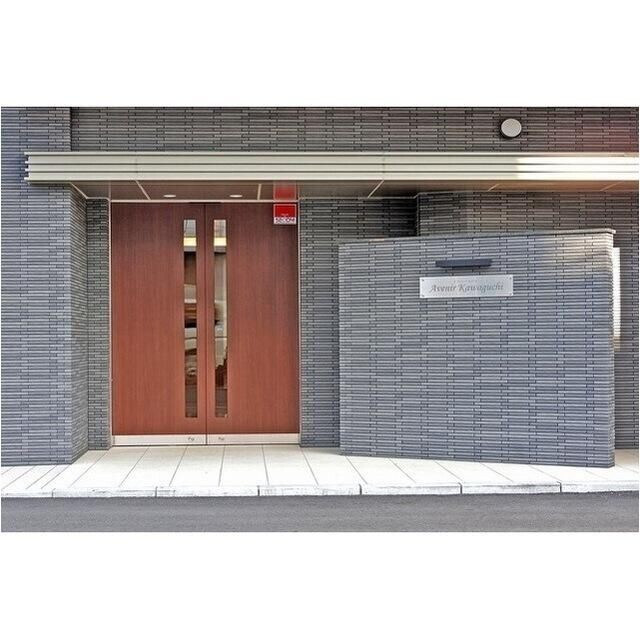 ��ʌ�����s�{���Q���ڂ̃}���V�����̃G���g�����X