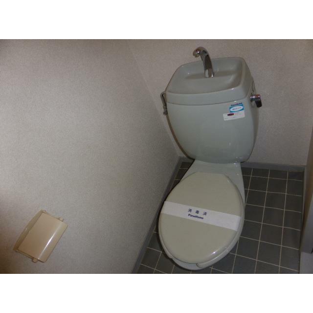 ��ʌ�����s�{���U���ڂ̃A�p�[�g�̃g�C��