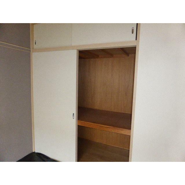 ��ʌ�����s�{���U���ڂ̃A�p�[�g�̎��[