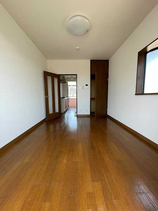 ��ʌ��������܎s��΋���Q���ڂ̃A�p�[�g�̂��̑������E�X�y�[�X