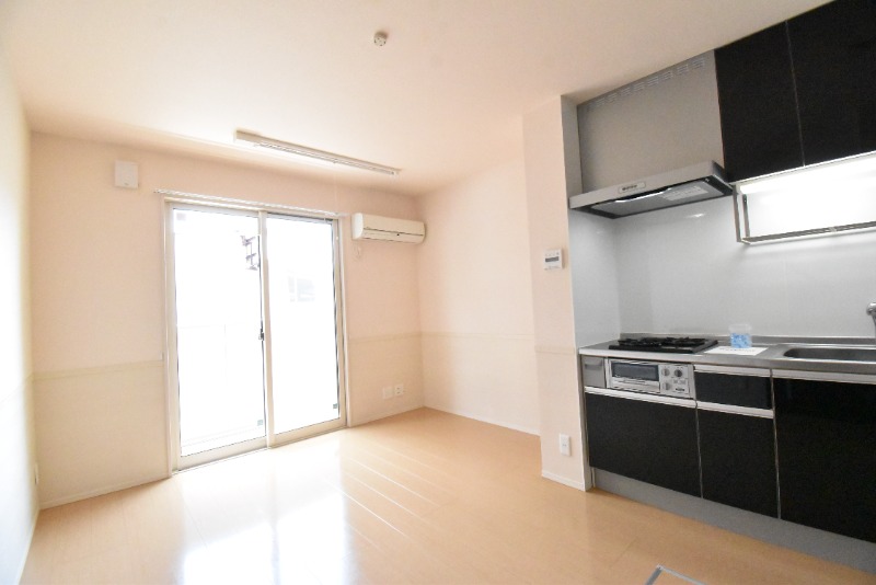 ��ʌ��������܎s�Y�a���؍�T���ڂ̃A�p�[�g�̋��ԁE���r���O