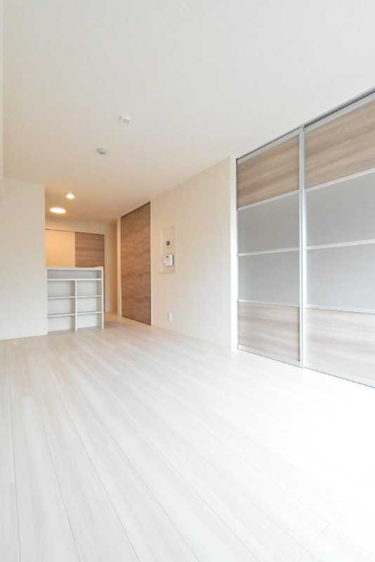 ��ʌ��������܎s�k����i���Q���ڂ̃A�p�[�g�̋��ԁE���r���O