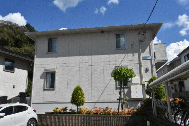 ��ʌ�����s�厚�����̃A�p�[�g�̌����O��