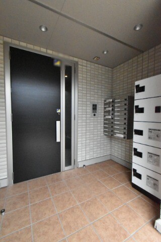 ��ʌ��������܎s�k����i���Q���ڂ̃A�p�[�g�̃G���g�����X