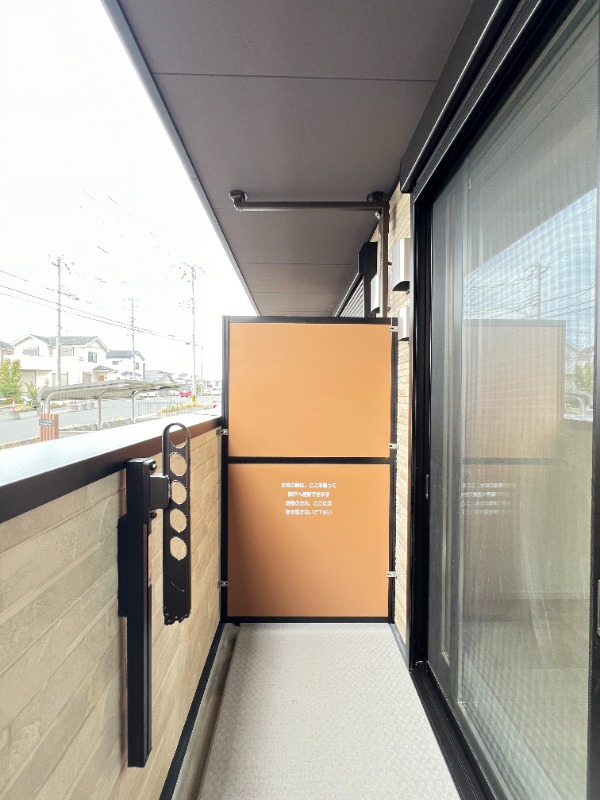 ��ʌ��������܎s�΋�厚���̃A�p�[�g�̃o���R�j�[