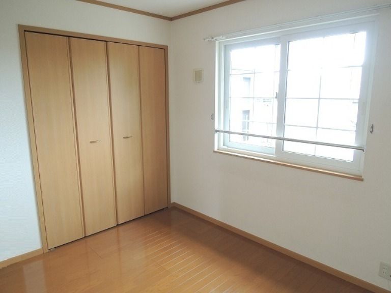 ��ʌ��������܎s���擹��Q���ڂ̃A�p�[�g�̂��̑������E�X�y�[�X