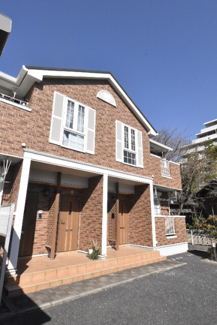 ��ʌ��������܎s���擹��Q���ڂ̃A�p�[�g�̌����O��