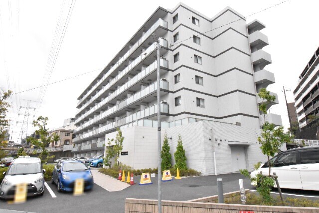 ��ʌ�����s������P����11-30�̃}���V�����̌����O��