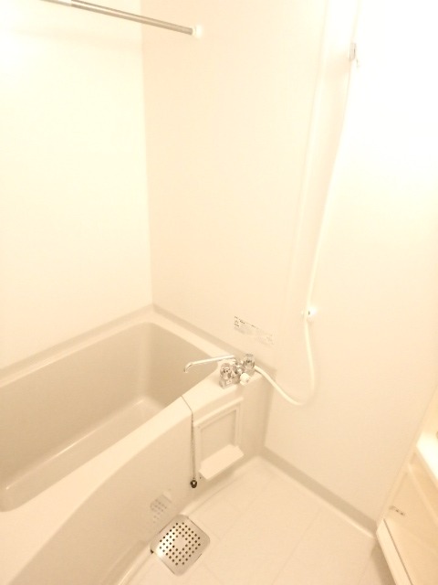 ��ʌ��������܎s�k��y�C���P���ڂ̃A�p�[�g�̃o�X