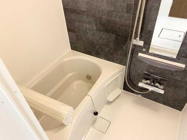 ��ʌ��z�J�s���������P���ڂ̃A�p�[�g�̃o�X