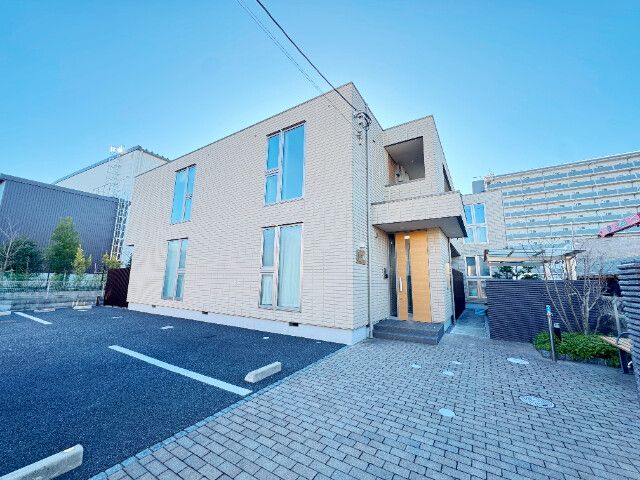 ��ʌ��������܎s��΋�������R����8-11�̃}���V�����̌����O��