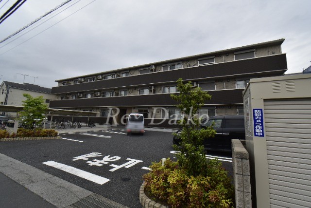 ��ʌ�����s�t���P���ڂ̃A�p�[�g�̌����O��