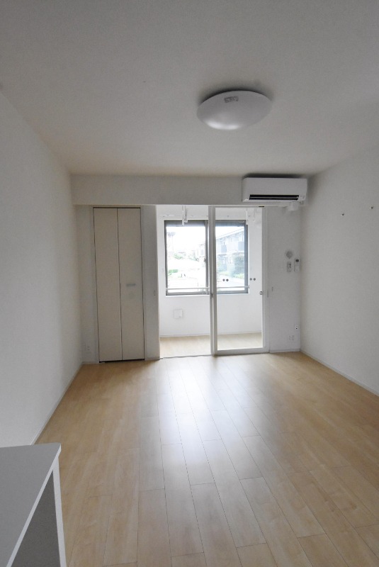 ��ʌ��������܎s����厚�w��̃A�p�[�g�̋��ԁE���r���O