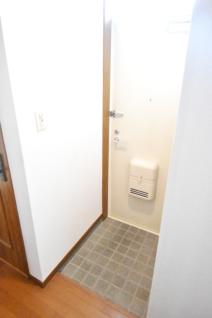 ��ʌ��������܎s��{��x�̓����P���ڂ̃A�p�[�g�̌���