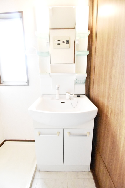 ��ʌ��������܎s��{��x�̓����P���ڂ̃A�p�[�g�̐��ʏ�