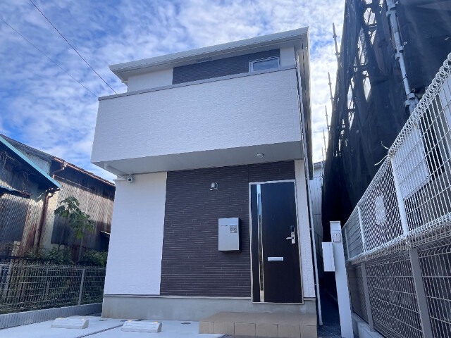 ��ʌ��t�����s����6779-6�̈�ˌ��Ă̌����O��